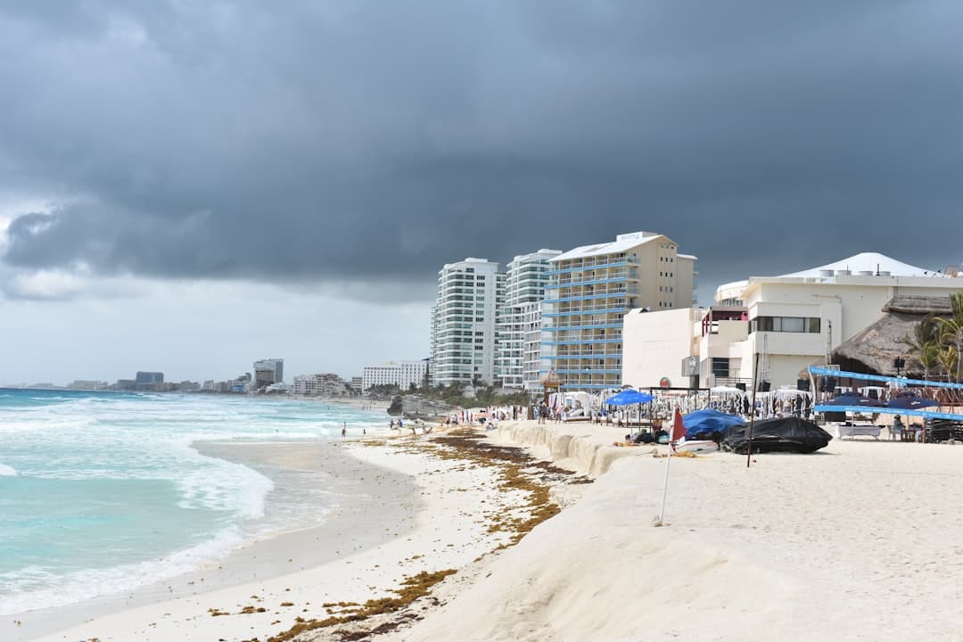Monzón mexicano y ondas tropicales dejaron lluvias intensas e inundaciones en al menos 19 estados del 10 al 16 de agosto (imagen adicional)