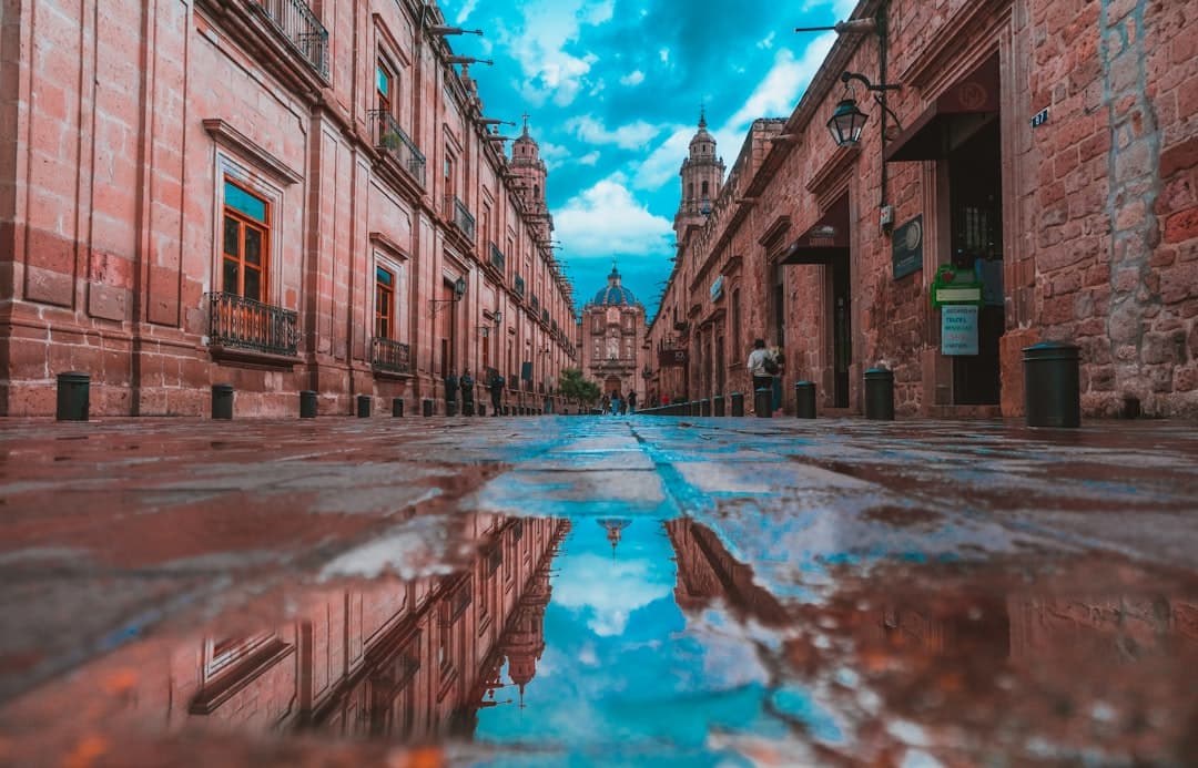 SUEUM pide a la UMSNH esclarecer adeudo de agua tras corte de OOAPAS a 14 cuentas por 120 millones de pesos